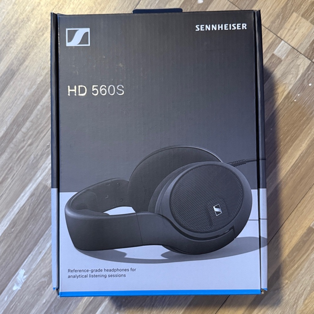 Sennheiser HD 560S Dark Gray Headphones